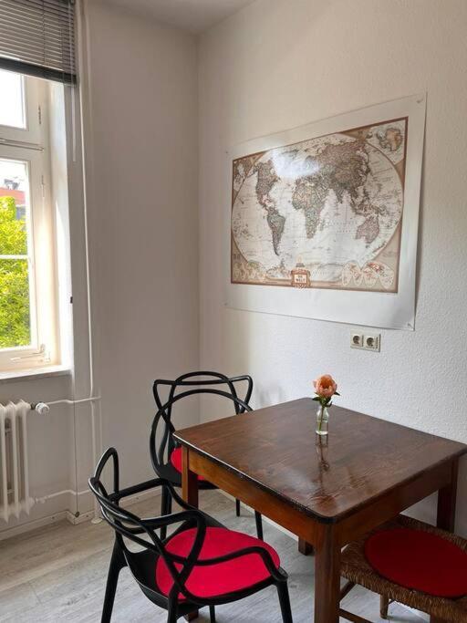 Seeglueck Seeliebe - Charmante Jugendstilwohnung Mit Parkplatz Direkt Im Zentrum Nahe Bahnhof Und Seeufer In Apartment