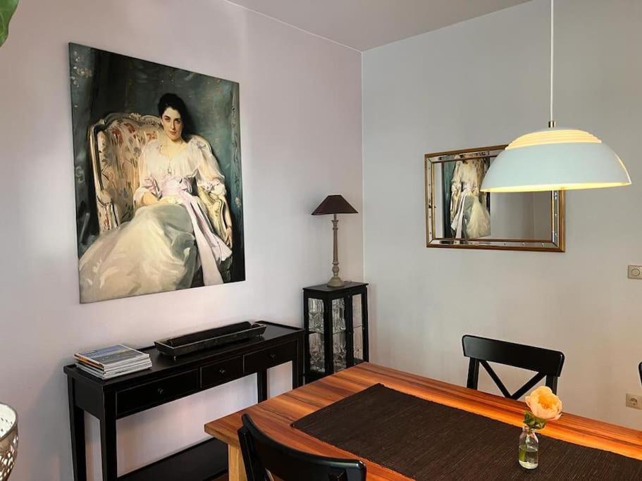 Apartment Seeglueck Seeliebe - Charmante Jugendstilwohnung Mit Parkplatz Direkt Im Zentrum Nahe Bahnhof Und Seeufer In *