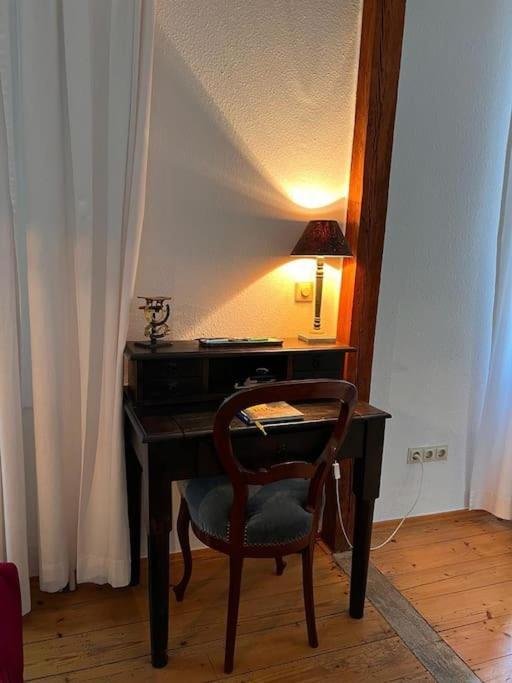 Apartment Seeglueck Seeliebe - Charmante Jugendstilwohnung Mit Parkplatz Direkt Im Zentrum Nahe Bahnhof Und Seeufer In *