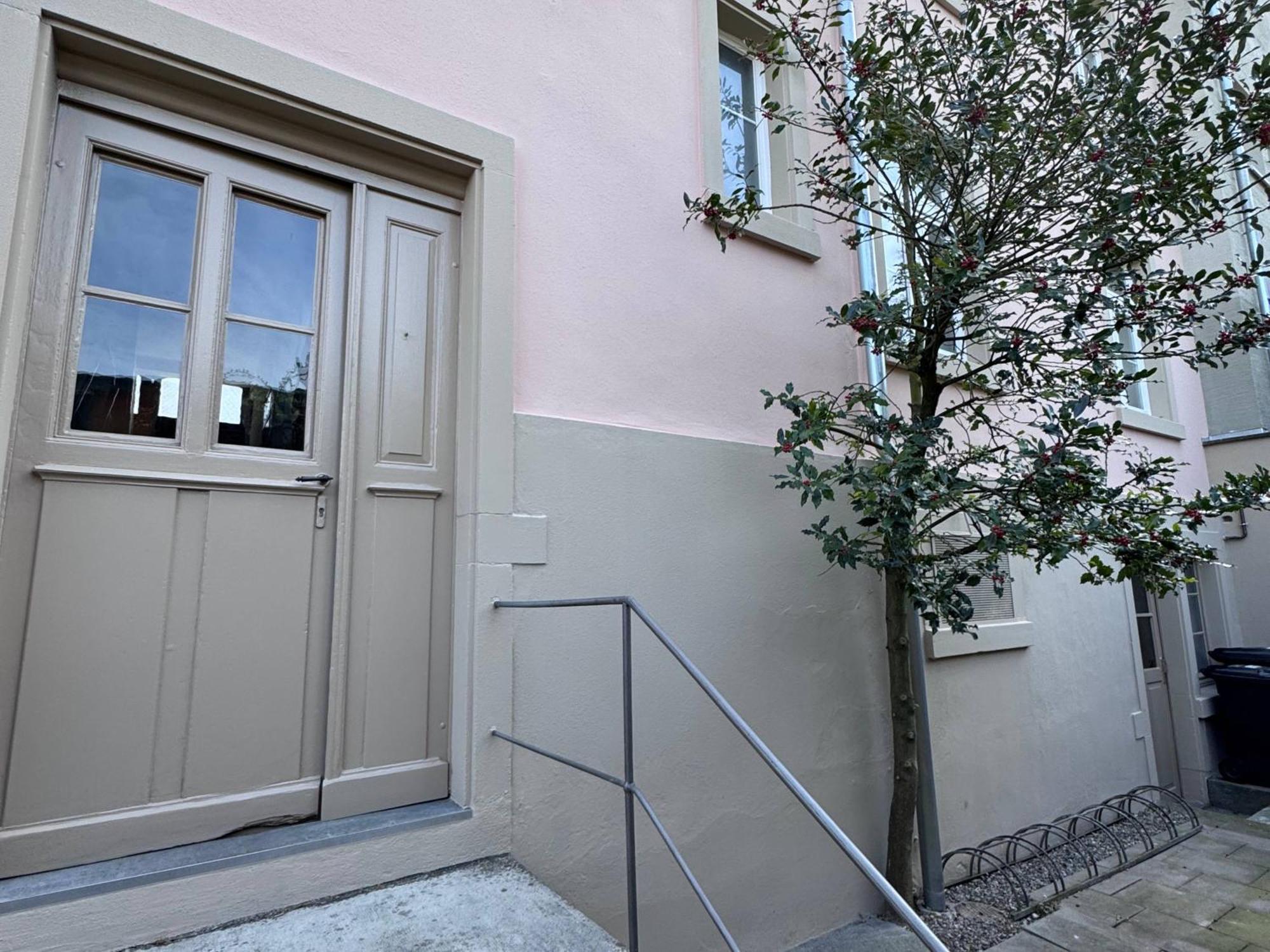 Seeglueck Seeliebe - Charmante Jugendstilwohnung Mit Parkplatz Direkt Im Zentrum Nahe Bahnhof Und Seeufer In Apartament